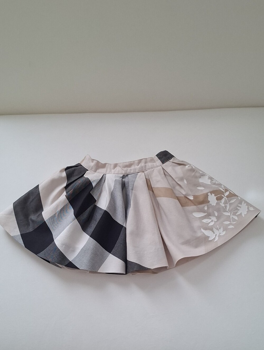 Burberry Beige, Black and White Checkered Cotton Full Circle Skirt Floral Design